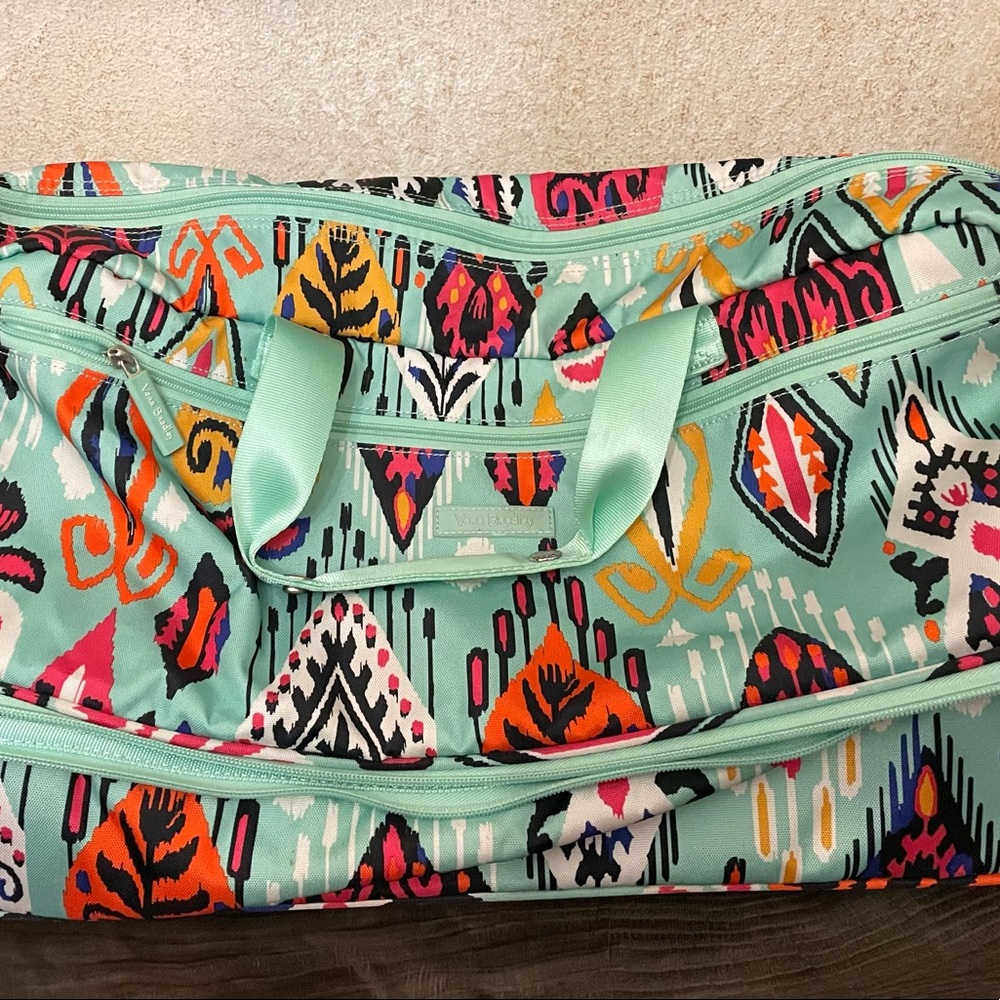 Vera Bradley travel bag